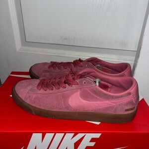 NIKE SUPREME X SB BLAZER LOW GT DESERT BLOOM SIZE 11.5
